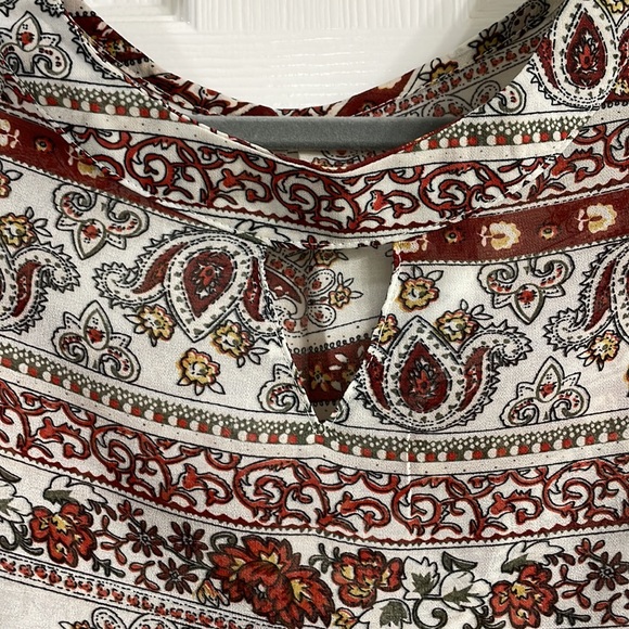 Paisley Print Tunic Style Top - Picture 3 of 4